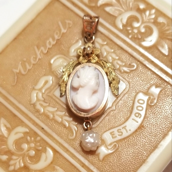 Antique Jewelry - Antique SOLID 10KT GOLD Angel Skin Coral Cameo Seed Pearl Lavaliere Pendant